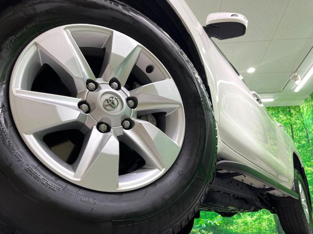�y����17�C���`�A���~�z�C�[���z�O�ςɃ}�b�`���������A���~�z�C�[���𑕒����Ă���܂��B�e��ЊO�A���~�z�C�[����A�X�^�b�h���X�^�C�����戵�����Ă���܂��B���񂲑��k����������