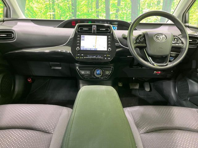 プリウス1.8 S セーフティ プラスII