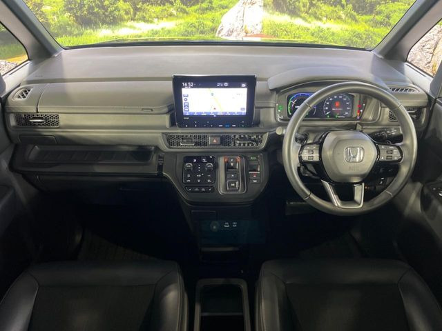 ステップワゴン2.0 e:HEV スパーダ