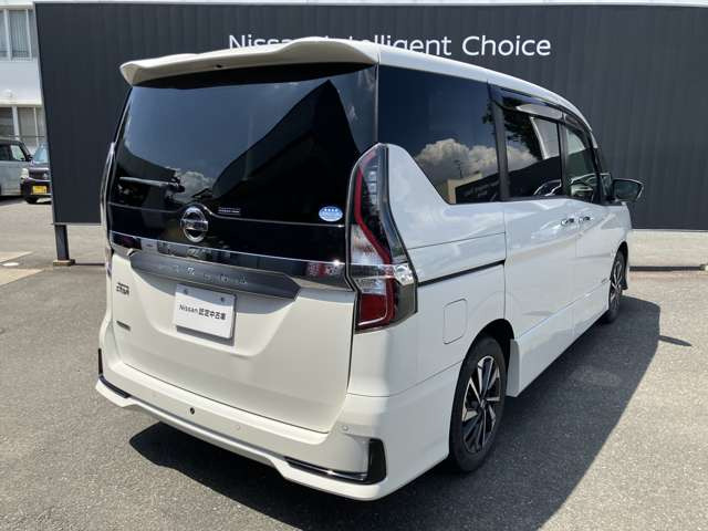 セレナ2.0 ハイウェイスターV