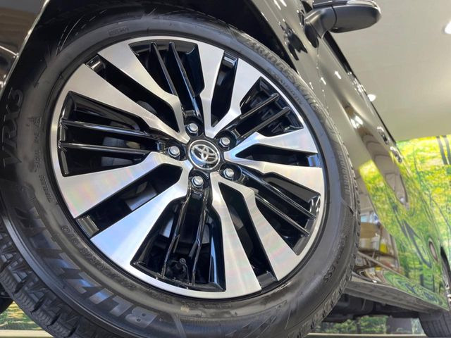 �y����18�C���`�A���~�z�C�[���z�O�ςɃ}�b�`���������A���~�z�C�[���𑕒����Ă���܂��B�e��ЊO�A���~�z�C�[����A�X�^�b�h���X�^�C�����戵�����Ă���܂��B���񂲑��k����������