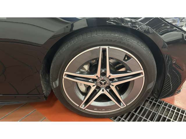 CクラスC220d アバンギャルド AMGラインパッケージ (ISG搭載モデル)