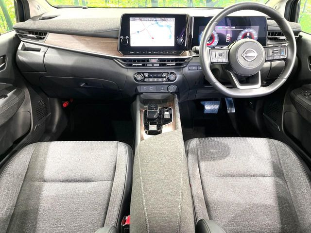 ノートオーラ1.2 G FOUR 4WD