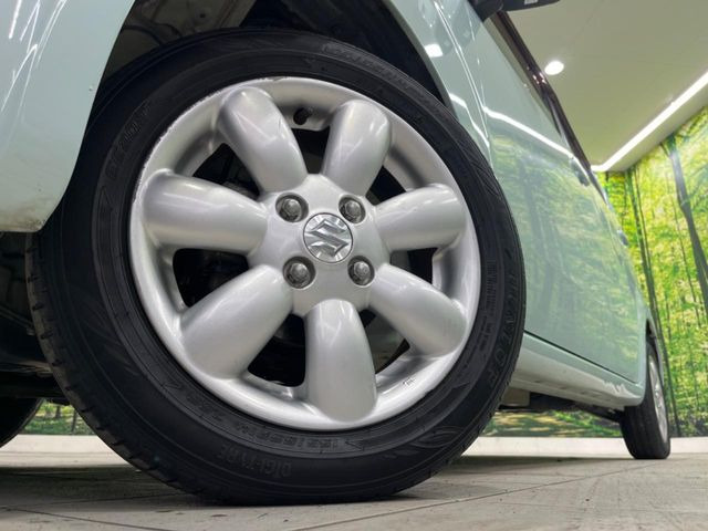 �y����14�C���`�A���~�z�C�[���z�O�ςɃ}�b�`���������A���~�z�C�[���𑕒����Ă���܂��B�e��ЊO�A���~�z�C�[����A�X�^�b�h���X�^�C�����戵�����Ă���܂��B���񂲑��k����������
