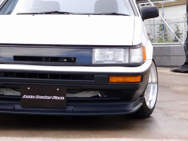 �l�C��AE86���X�g�A�ԗ��̓���!�O���͑S�ē��F�h���ς݂ƂȂ�A����������Ă���p�l���ނ͌�����!�g��DEEPS-R15AW�ɐV�iTOYO�^�C���A�V�i�}�t���[�ȂǁA���Ԃ����������Ȃ����Y��ȏ�Ԃł�