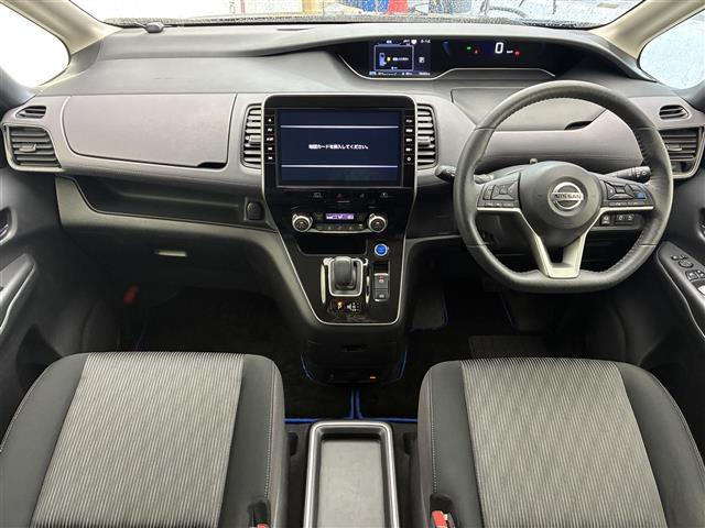 セレナ1.2 e-POWER ハイウェイスターV