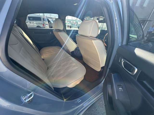 �V�[�g�J�o�[ �n���h���J�o�[�����Ă��܂��B