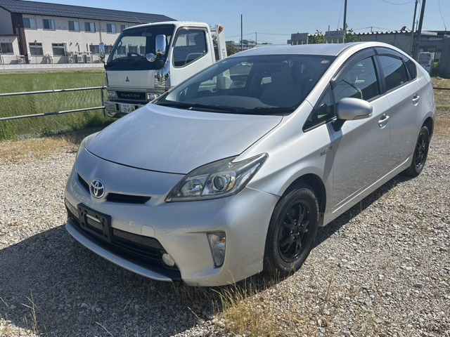 プリウス1.8 S