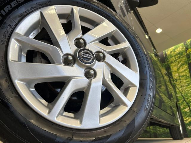 �y����14�C���`�A���~�z�C�[���z�O�ςɃ}�b�`���������A���~�z�C�[���𑕒����Ă���܂��B�e��ЊO�A���~�z�C�[����A�X�^�b�h���X�^�C�����戵�����Ă���܂��B���񂲑��k����������