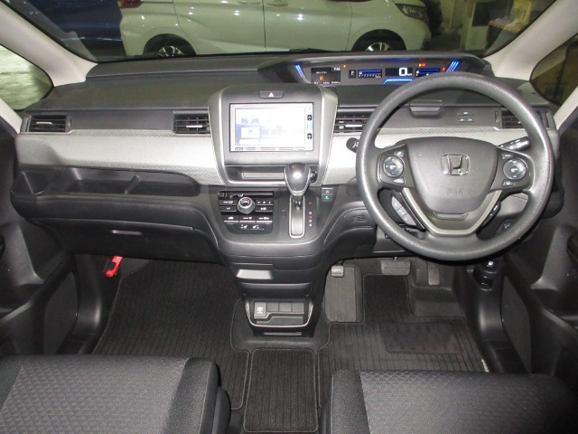 フリード+1.5 G ホンダセンシング 4WD