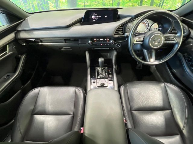 MAZDA3ファストバック2.0 20S Lパッケージ