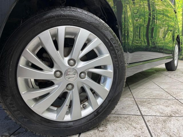 �y����14�C���`�A���~�z�C�[���z�O�ςɃ}�b�`���������A���~�z�C�[���𑕒����Ă���܂��B�e��ЊO�A���~�z�C�[����A�X�^�b�h���X�^�C�����戵�����Ă���܂��B���񂲑��k����������