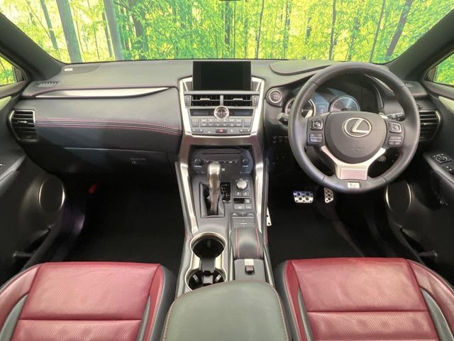 NX200t Fスポーツ