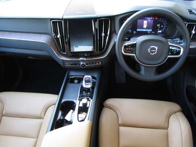 XC60アルティメット B5 AWD 4WD