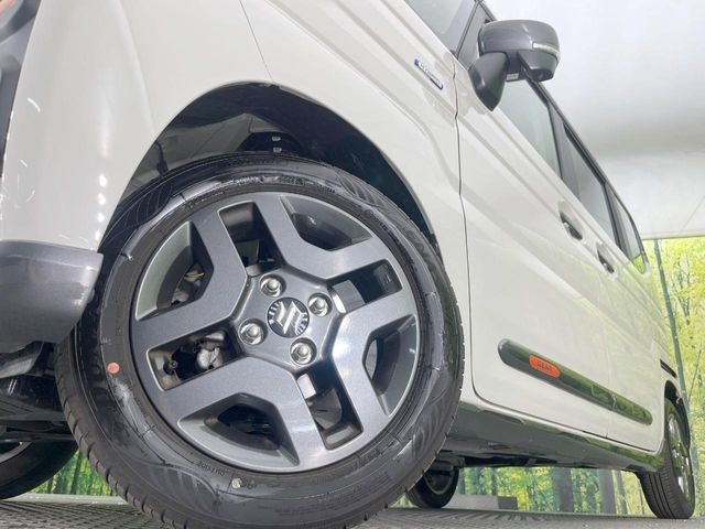 �y�����A���~�z�C�[���z�O�ςɃ}�b�`���������A���~�z�C�[���𑕒����Ă���܂��B�e��ЊO�A���~�z�C�[����A�X�^�b�h���X�^�C�����戵�����Ă���܂��B���񂲑��k����������