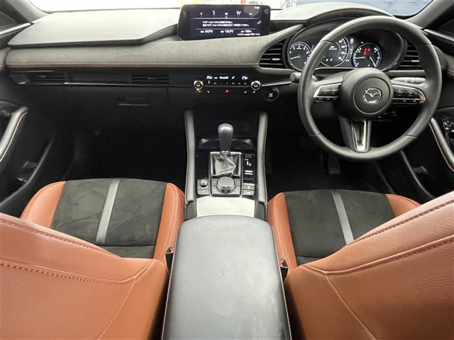 MAZDA3ファストバック1.5 15S レトロスポーツエディション
