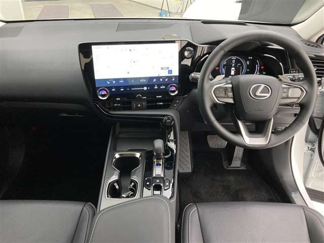 NX350h バージョンL