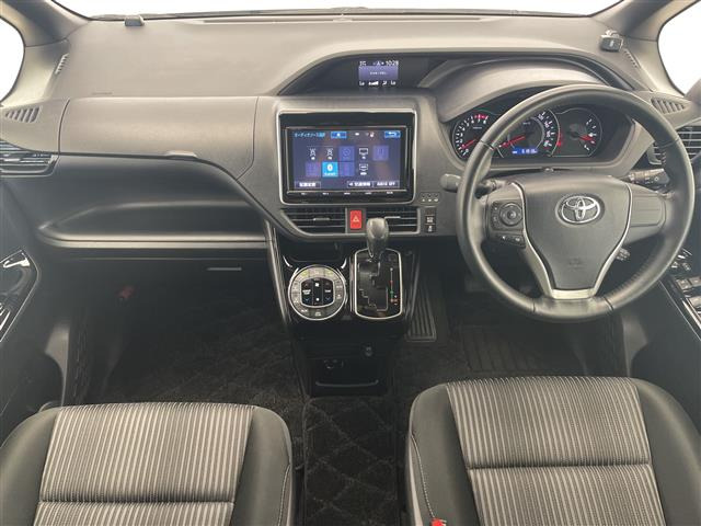 ヴォクシー2.0 ZS