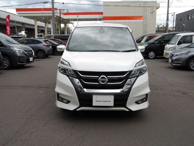 セレナ2.0 ハイウェイスター Vセレクション 4WD