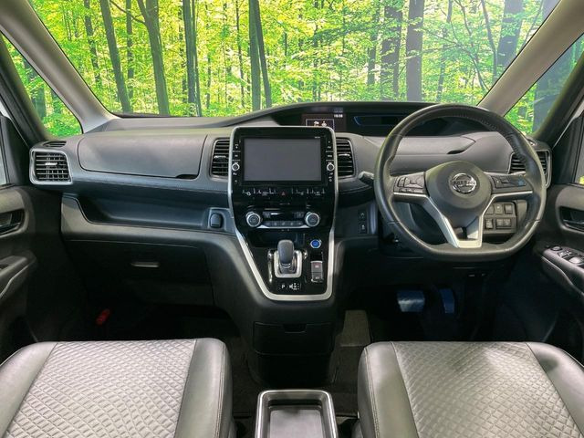 セレナ1.2 e-POWER ハイウェイスターV