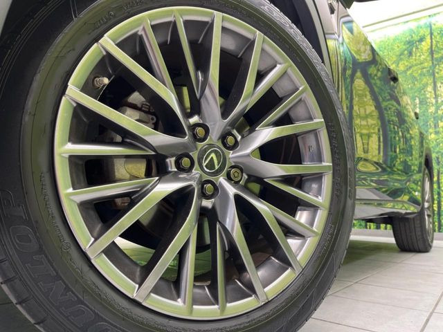 �y����20�C���`�A���~�z�C�[���z�O�ςɃ}�b�`���������A���~�z�C�[���𑕒����Ă���܂��B�e��ЊO�A���~�z�C�[����A�X�^�b�h���X�^�C�����戵�����Ă���܂��B���񂲑��k����������