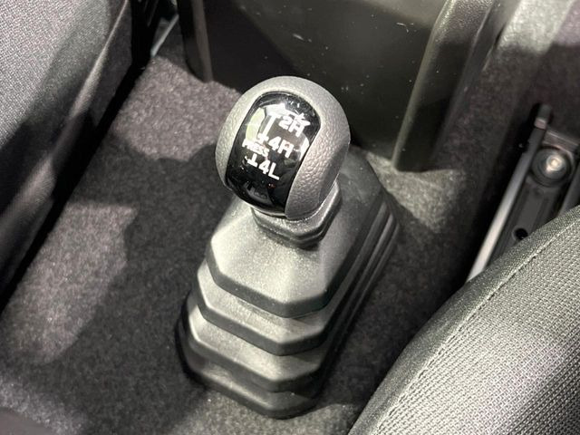 ジムニーシエラ1.5 JC 4WD