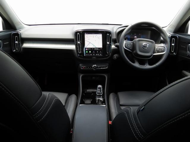XC40ウルトラ B4 AWD 4WD