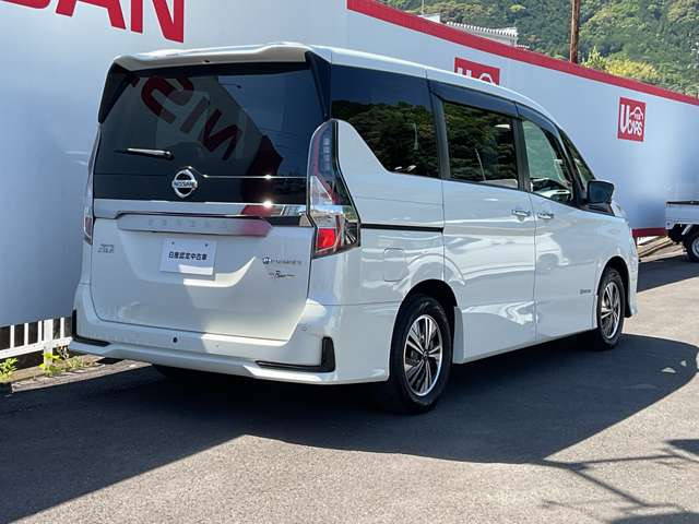 セレナ1.2 e-POWER ハイウェイスターV