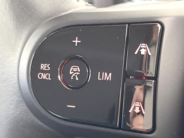 �����[�_�[�N���[�Y�R���g���[��:�O�̎ԂƂ̎Ԋԋ��������ɂƂ�A��葬�x�Ŏ������s���Ă���鎟����̃N���[�Y�R���g���[��!��ɍ������H�⎩���Ԑ�p���H�Ŏg�p����֗��ȋ@�\�ł�!