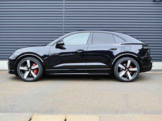 マカンGTS 4WD