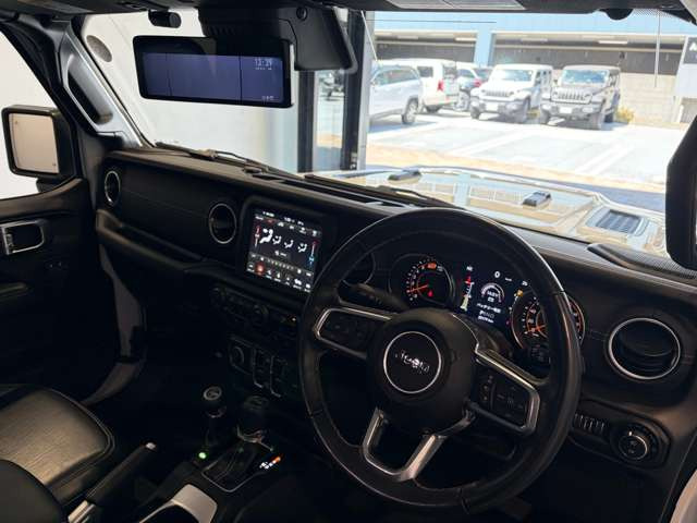 ラングラーアンリミテッド サハラ 4WD