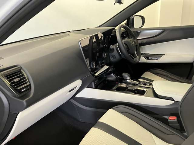 NX350h Fスポーツ 4WD