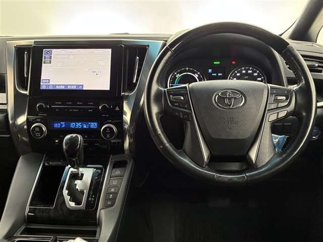 アルファードハイブリッド 2.5 S タイプゴールド E-Four 4WD
