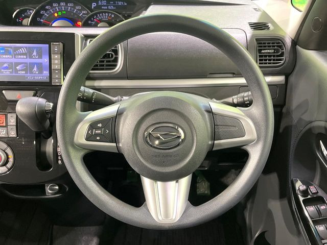 �y�X�e�A�����O�X�C�b�`�z�^�]���A�O������ڐ������炷���ƂȂ��A�I�[�f�B�I���̑��삪�\�ȕ֗��@�\!���S&���K�ȃh���C�u�����o���Ă���܂���