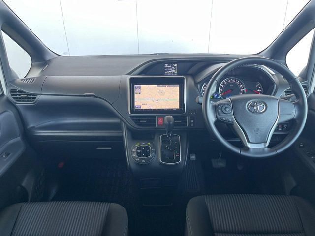 ヴォクシー2.0 ZS 煌