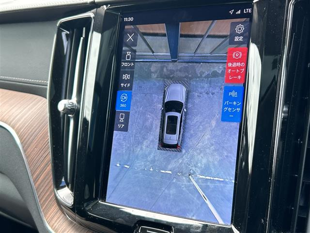 XC60リチャージ アルティメット T6 AWD PHEV 4WD