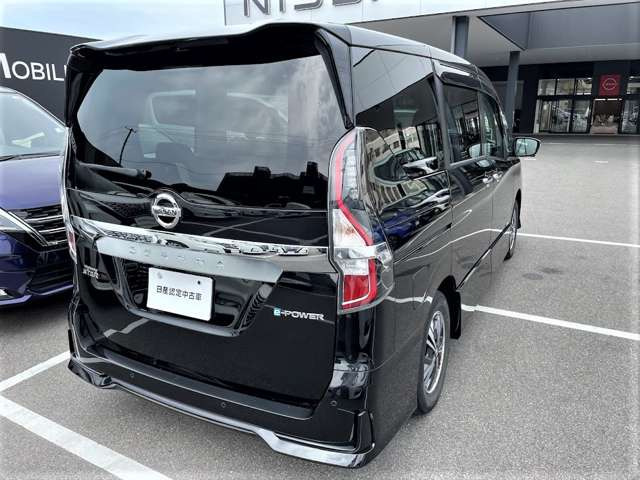セレナ1.2 e-POWER ハイウェイスターV