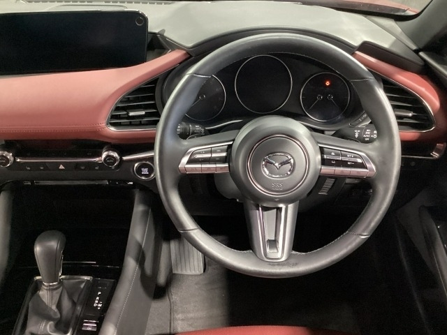 MAZDA3ファストバック2.0 20S バーガンディ セレクション