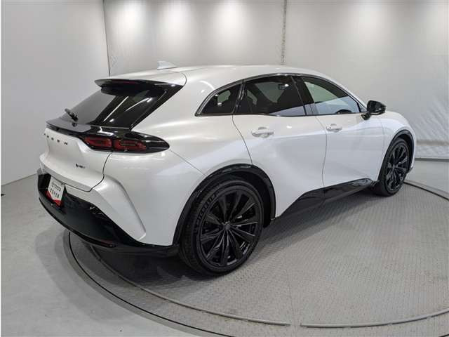 クラウンスポーツ2.5 Z E-Four 4WD