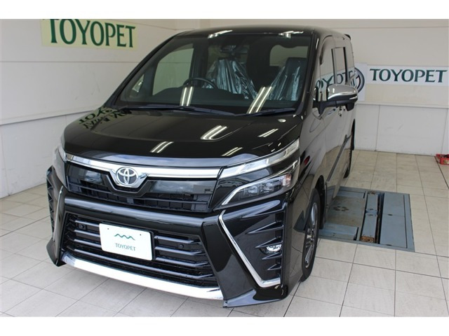 ヴォクシー2.0 ZS 煌III 4WD