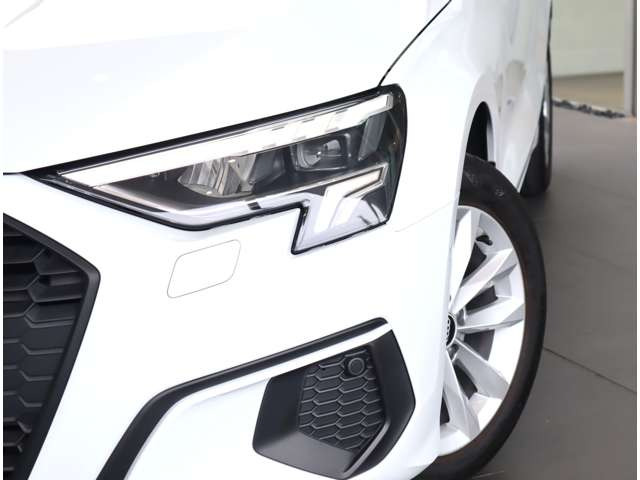 A3セダン30 TFSI