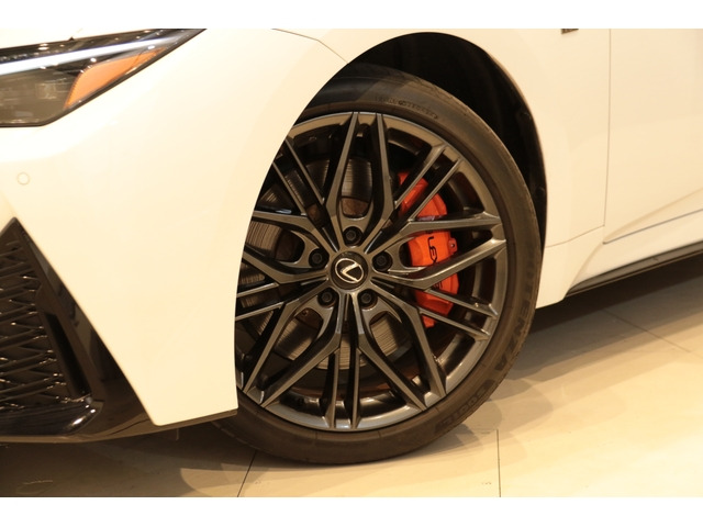IS500 Fスポーツ パフォーマンス