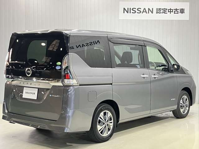 セレナ1.2 e-POWER XV
