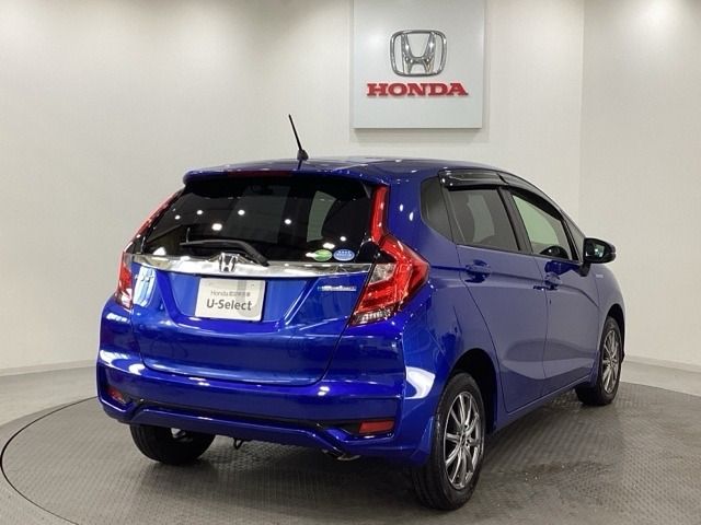 フィット1.5 ハイブリッド L ホンダセンシング 4WD