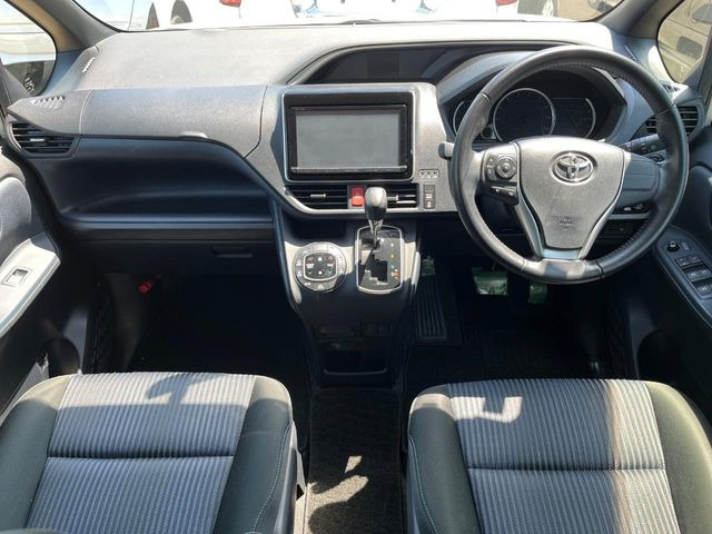 ヴォクシー2.0 ZS 煌