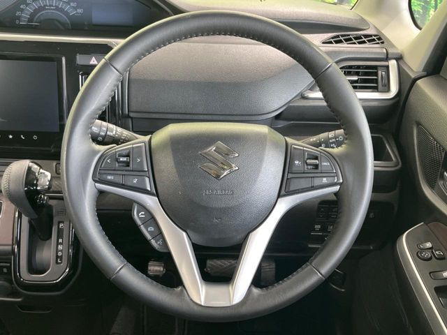 �y�X�e�A�����O�X�C�b�`�z�^�]���A�O������ڐ������炷���ƂȂ��A�I�[�f�B�I���̑��삪�\�ȕ֗��@�\!���S&���K�ȃh���C�u�����o���Ă���܂���