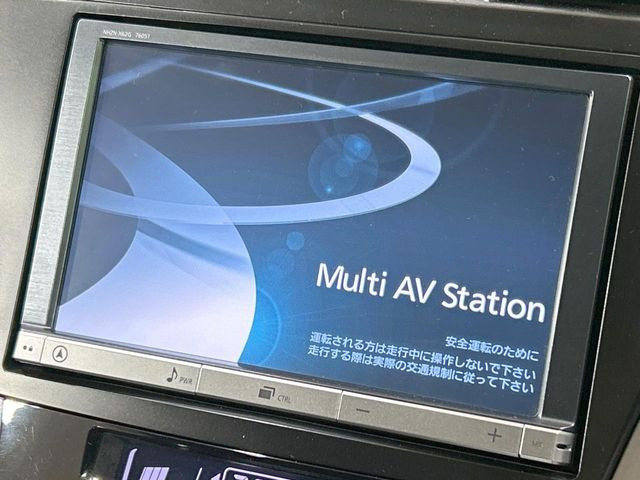 プリウスα1.8 S