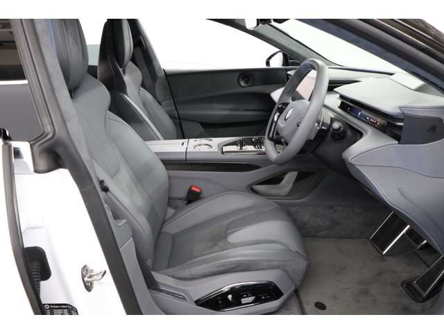 エメヤS 4WD