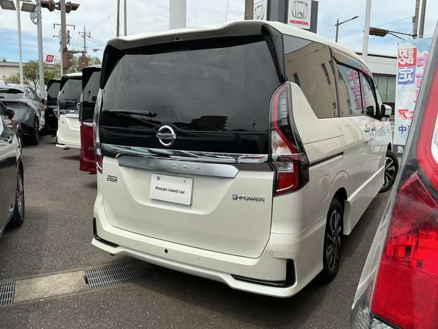 セレナ1.2 e-POWER ハイウェイスターV