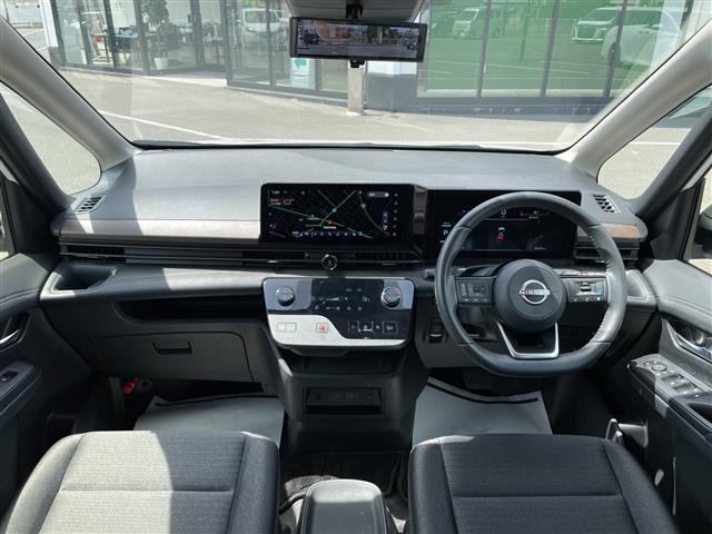 セレナ1.4 e-POWER ハイウェイスターV